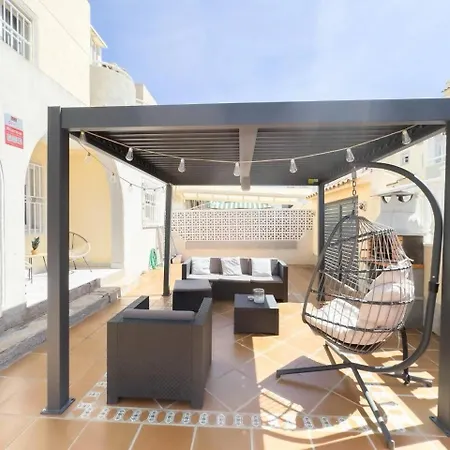 Casa Mar Torrevieja: Terraza, Piscina Y Playa * Torrevieja
